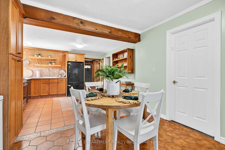 Photo 15 at 146 Normanhurst Avenue W, Normanhurst, Hamilton