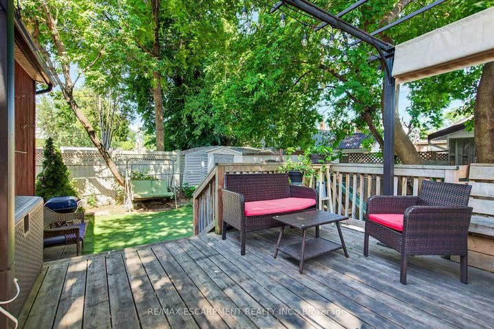 Photo 32 at 146 Normanhurst Avenue W, Normanhurst, Hamilton