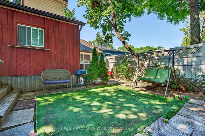 Photo 33 at 146 Normanhurst Avenue W, Normanhurst, Hamilton