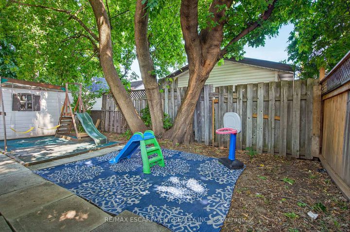 Photo 36 at 146 Normanhurst Avenue W, Normanhurst, Hamilton