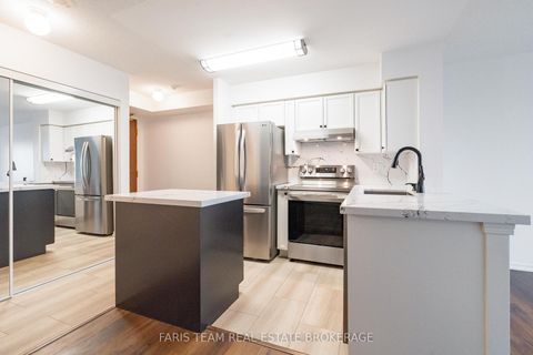Photo 5 at 407 - 11 Oneida Crescent, Langstaff, Richmond Hill