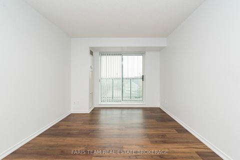 Photo 11 at 407 - 11 Oneida Crescent, Langstaff, Richmond Hill