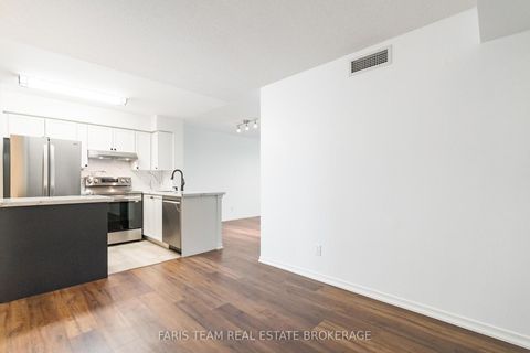 Photo 16 at 407 - 11 Oneida Crescent, Langstaff, Richmond Hill
