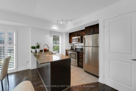 Photo 6 at 239 - 13 Foundry Avenue, Junction Area, Toronto