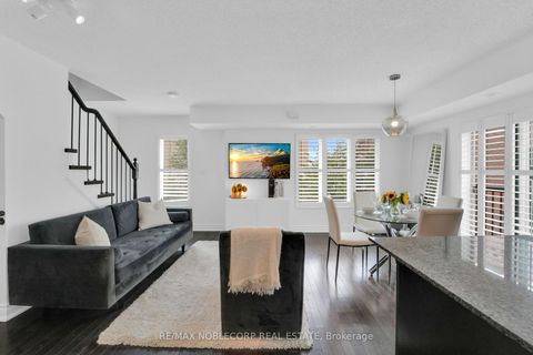 Photo 10 at 239 - 13 Foundry Avenue, Junction Area, Toronto