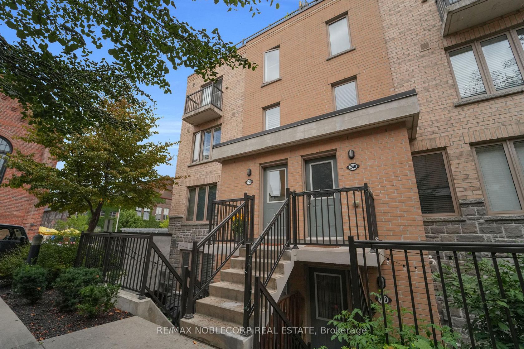 239 - 13 Foundry Avenue, Junction Area, Toronto 