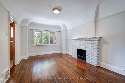 Photo 5 at 68 Ostend Avenue, Swansea, Toronto