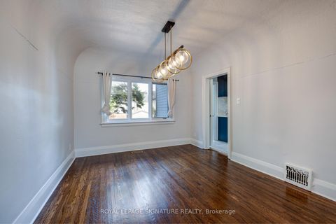 Photo 6 at 68 Ostend Avenue, Swansea, Toronto