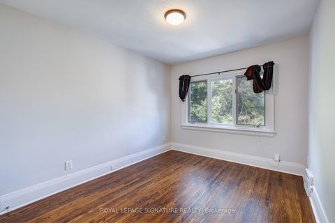 Photo 15 at 68 Ostend Avenue, Swansea, Toronto