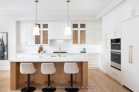 Photo 10 at 48 Tangmere Road, Don Mills, Toronto