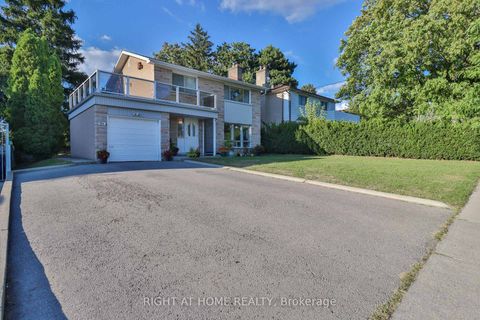 Photo 2 at 106 Grandravine Drive, York University Heights, Toronto
