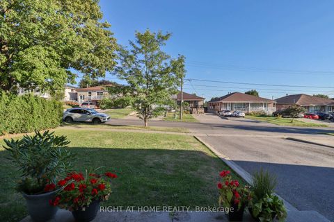 Photo 4 at 106 Grandravine Drive, York University Heights, Toronto