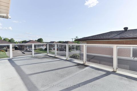 Photo 9 at 106 Grandravine Drive, York University Heights, Toronto