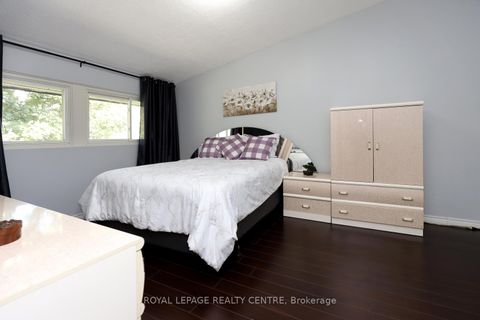 Photo 14 at 11 - 444 Silverstone Drive, Clairville, Toronto