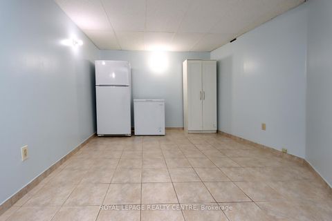 Photo 23 at 11 - 444 Silverstone Drive, Clairville, Toronto