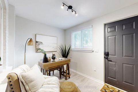 Photo 14 at 512 Main Street, Lumsden, Toronto