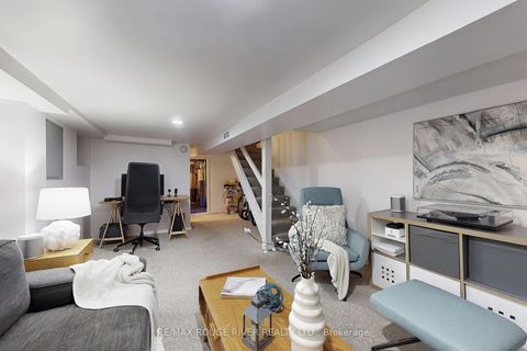 Photo 24 at 512 Main Street, Lumsden, Toronto