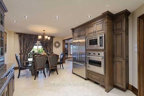 Photo 7 at 166 Royalpark Way, Elder Mills, Vaughan