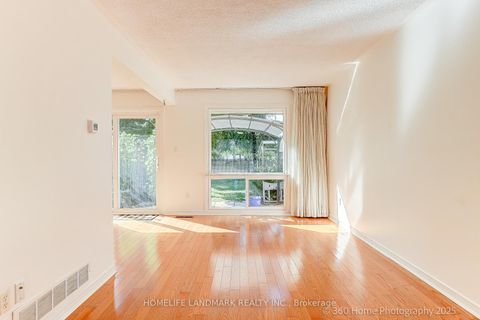 Photo 1 at 133 Huntingdale Boulevard, L'Amoreaux, Toronto