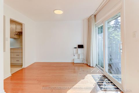Photo 2 at 133 Huntingdale Boulevard, L'Amoreaux, Toronto