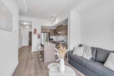 Photo 11 at 2516 - 9000 Jane Street, Vellore Village, Vaughan