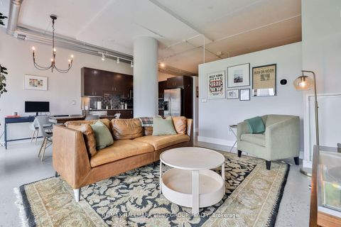 Photo 2 at 505 - 2 Fieldway Road, City Centre West, Toronto