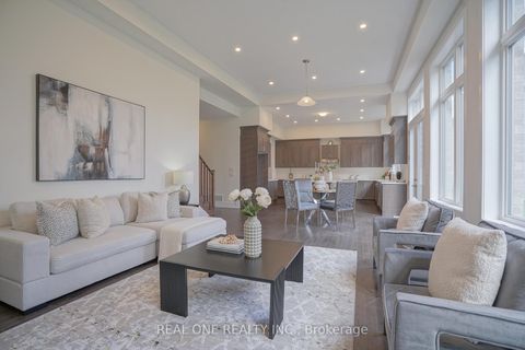 Photo 10 at 5 Godfrey Willis Drive, Angus Glen, Markham