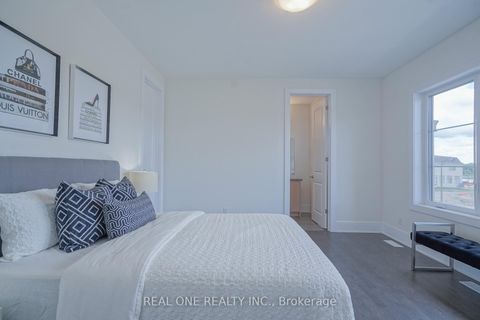 Photo 24 at 5 Godfrey Willis Drive, Angus Glen, Markham