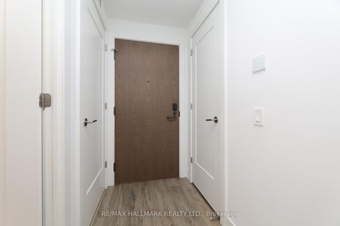 Photo 3 at 343 - 20 Inn on the Park Drive, Don Mills, Toronto