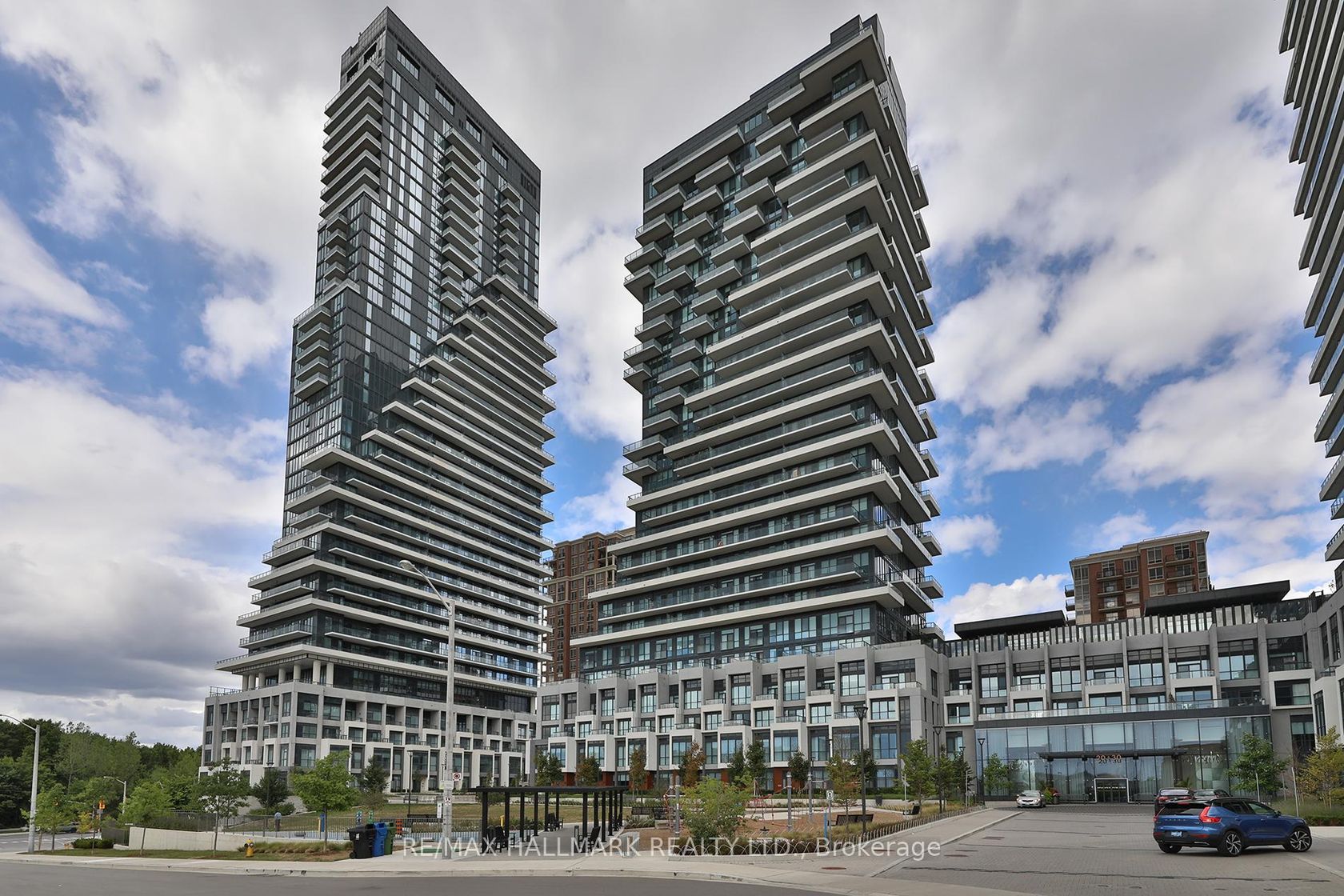 343 - 20 Inn on the Park Drive, Don Mills, Toronto 