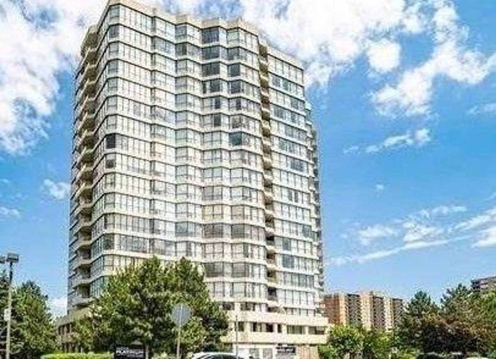 416 - 5 Rowntree Road, Jamestown, Toronto 