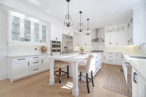 Photo 3 at 428 Third Line, WO West, Oakville