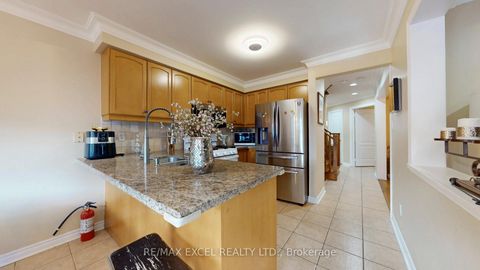 Photo 8 at 50 Wildflower Drive, Oak Ridges, Richmond Hill Photo 8 at 50 Wildflower Drive, Oak Ridges, Richmond Hill