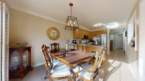 Photo 10 at 50 Wildflower Drive, Oak Ridges, Richmond Hill