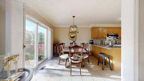 Photo 12 at 50 Wildflower Drive, Oak Ridges, Richmond Hill