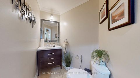 Photo 13 at 50 Wildflower Drive, Oak Ridges, Richmond Hill