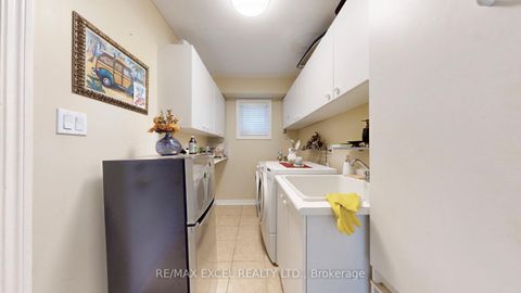 Photo 14 at 50 Wildflower Drive, Oak Ridges, Richmond Hill