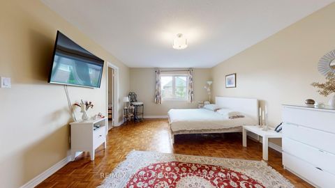 Photo 20 at 50 Wildflower Drive, Oak Ridges, Richmond Hill