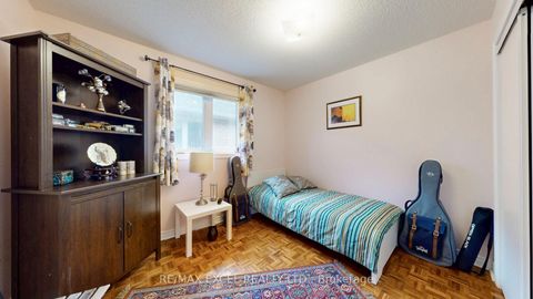 Photo 25 at 50 Wildflower Drive, Oak Ridges, Richmond Hill