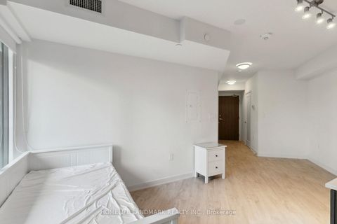 Photo 7 at 301w - 27 bathurst Street, Waterfront Communities C1, Toronto