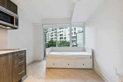 Photo 11 at 301w - 27 bathurst Street, Waterfront Communities C1, Toronto