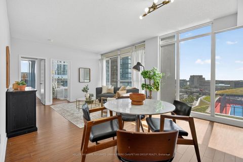 Photo 1 at 803 - 8 Telegram Mews, Waterfront Communities C1, Toronto