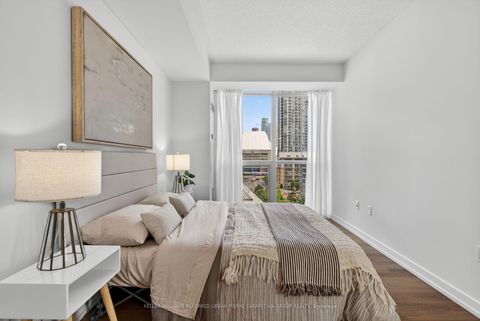 Photo 18 at 803 - 8 Telegram Mews, Waterfront Communities C1, Toronto