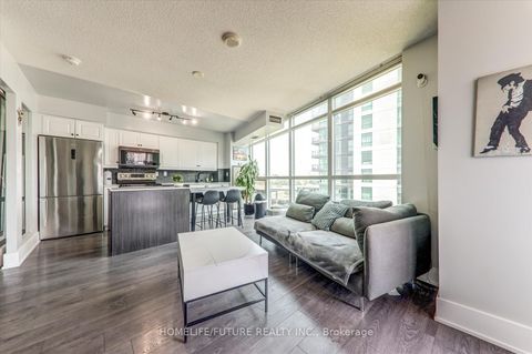 Photo 17 at 1011 - 215 Fort York Boulevard, Niagara, Toronto