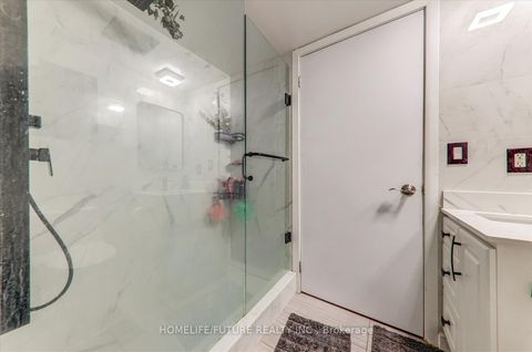 Photo 23 at 1011 - 215 Fort York Boulevard, Niagara, Toronto