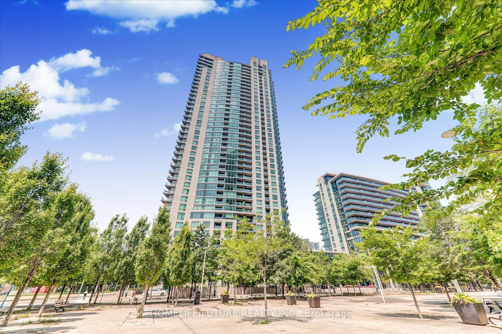 1011 - 215 Fort York Boulevard, Niagara, Toronto 