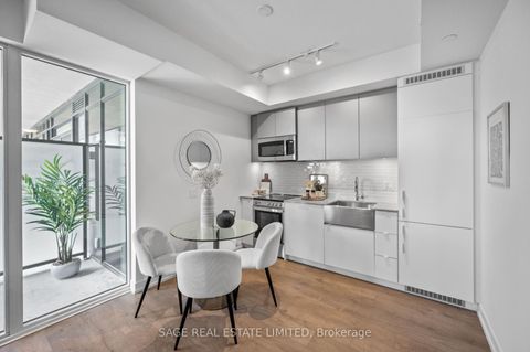 Photo 4 at 711 - 270 Dufferin Street, South Parkdale, Toronto