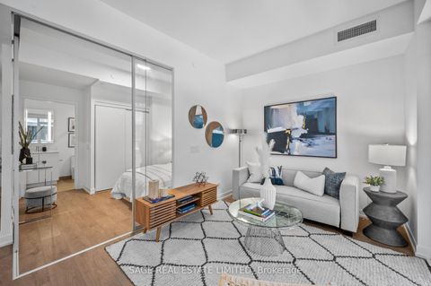 Photo 6 at 711 - 270 Dufferin Street, South Parkdale, Toronto Photo 6 at 711 - 270 Dufferin Street, South Parkdale, Toronto