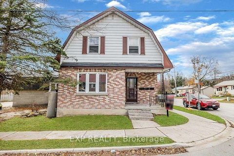 Photo 0 at 94 Eccles Street N, Queen's Park, Barrie Photo 0 at 94 Eccles Street N, Queen's Park, Barrie