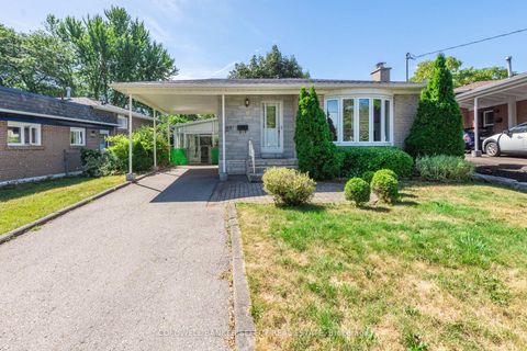 Photo 2 at 8 Millview Court, Clairville, Toronto